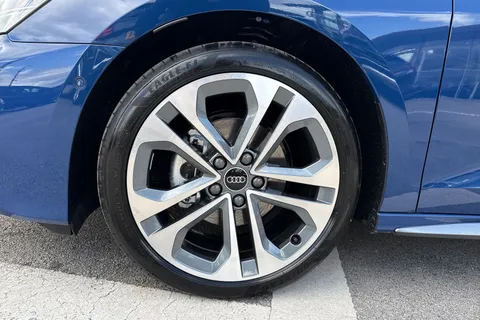 Audi A3 1.5 TFSI 35 S line S Tronic Euro 6 (s/s) 4dr Thumbnail #11