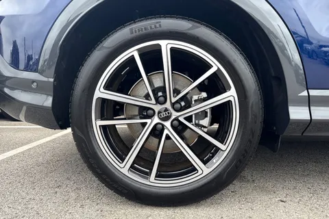  Audi Q5 2.0 TDI Launch Edition S Tronic quattro Euro 6 (s/s) 5dr Thumbnail #11