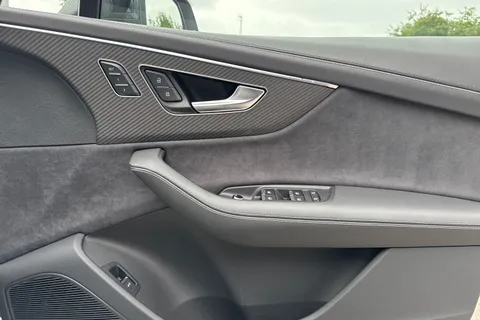  Audi SQ7 4.0 TFSI V8 Vorsprung Tiptronic quattro Euro 6 (s/s) 5dr Thumbnail #21