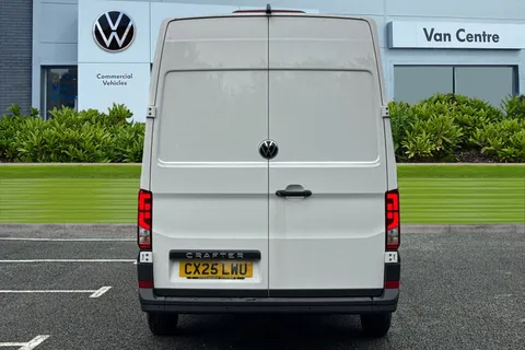 CX25LWU Volkswagen Crafter 2.0 TDI 140PS Commerce High Roof Van Thumbnail #5