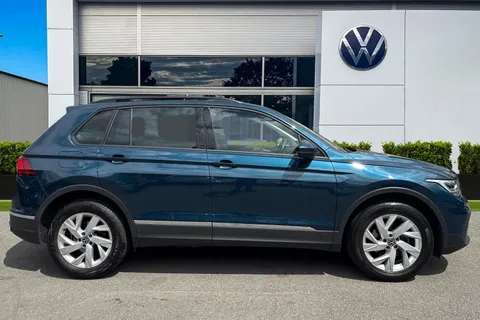 BW72LSD Volkswagen Tiguan 2.0 TDI (SCR) DSG 2023MY Life Thumbnail #4