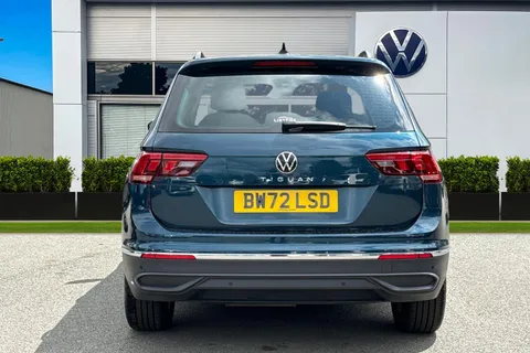 BW72LSD Volkswagen Tiguan 2.0 TDI (SCR) DSG 2023MY Life Thumbnail #5