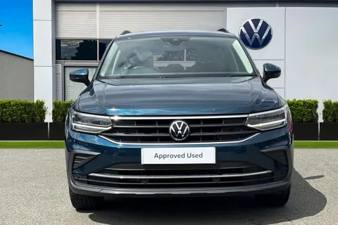 BW72LSD Volkswagen Tiguan 2.0 TDI (SCR) DSG 2023MY Life Thumbnail #6