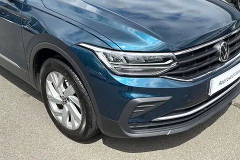 BW72LSD Volkswagen Tiguan 2.0 TDI (SCR) DSG 2023MY Life Thumbnail #9
