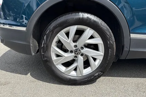 BW72LSD Volkswagen Tiguan 2.0 TDI (SCR) DSG 2023MY Life Thumbnail #11