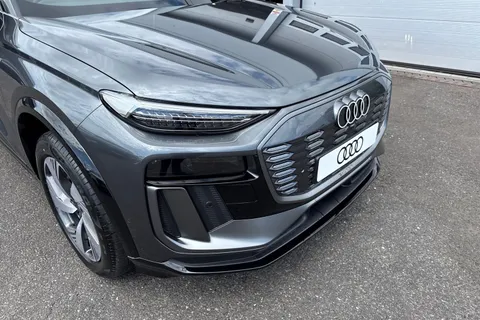Audi Q6 E-Tron 100kWh Performance S line Auto 5dr Thumbnail #9