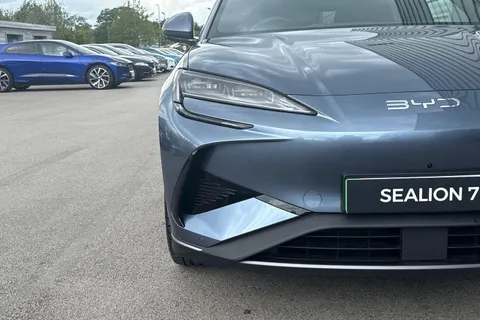 BYD Sealion 7 91.3kWh Excellence Auto AWD 5dr Thumbnail #21