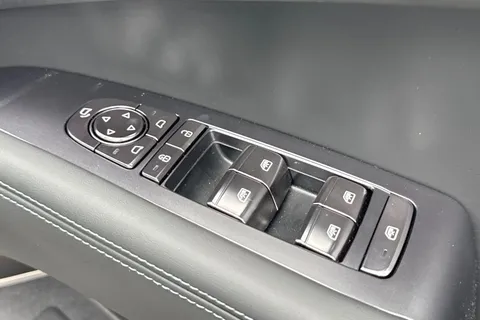 BYD Sealion 7 91.3kWh Excellence Auto AWD 5dr Thumbnail #36