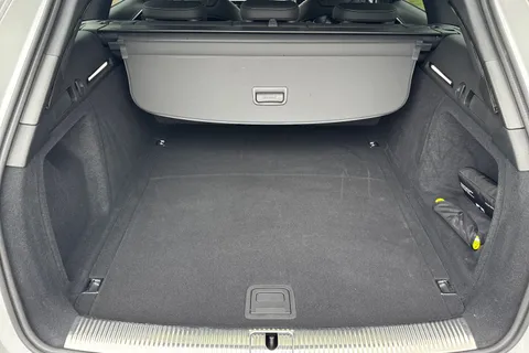 KW24UGO Audi A4 Avant Avant Black Edition 35 TDI 163 PS S tronic Thumbnail #10