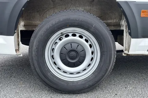 DG24NTV Volkswagen Crafter 2.0 TDI 140PS Commerce Plus High Roof Van Thumbnail #11