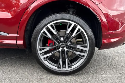  Audi Q5 2.0 TDI Edition 1 Sportback S Tronic quattro Euro 6 (s/s) 5dr Thumbnail #23