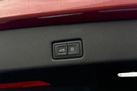  Audi Q5 2.0 TDI Edition 1 Sportback S Tronic quattro Euro 6 (s/s) 5dr Thumbnail #44