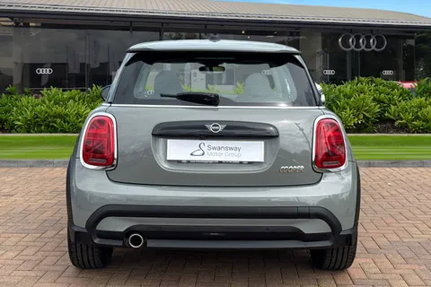 DP22SUU Mini Hatch 1.5 Cooper Classic Euro 6 (s/s) 3dr Thumbnail #5