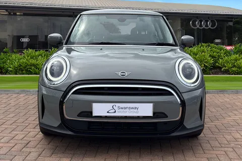 DP22SUU Mini Hatch 1.5 Cooper Classic Euro 6 (s/s) 3dr Thumbnail #6