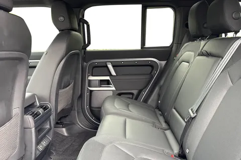 KR23UMS Land Rover Defender 110 3.0 D300 X-Dynamic SE 5dr Thumbnail #5