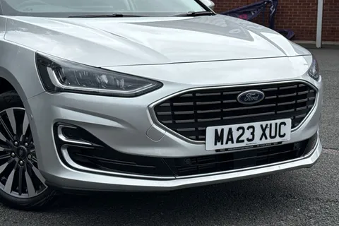 MA23XUC Ford Focus 1.0T EcoBoost Titanium Vignale Euro 6 (s/s) 5dr Thumbnail #9