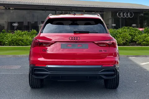  Audi Q3 2.0 TDI 35 Black Edition S Tronic Euro 6 (s/s) 5dr Thumbnail #5