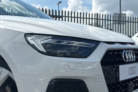 Audi A1 1.0 TFSI 25 Sport Sportback Euro 6 (s/s) 5dr Thumbnail #9