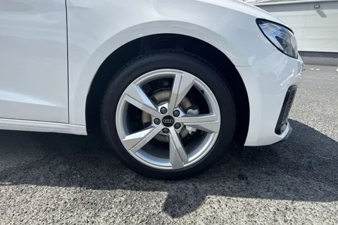 Audi A1 1.0 TFSI 25 Sport Sportback Euro 6 (s/s) 5dr Thumbnail #11