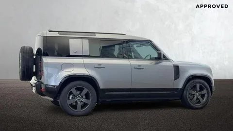 Land Rover Defender 3.0 D250 X-Dynamic SE 5dr