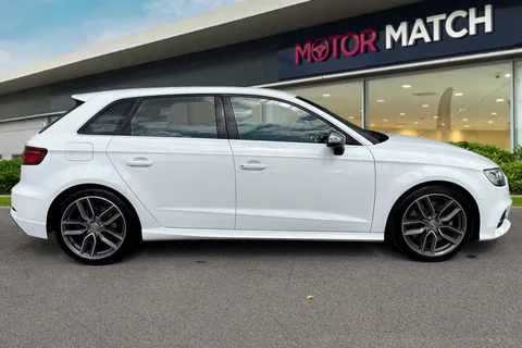 PY68CBV Audi S3 2.0 TFSI Sportback S Tronic quattro Euro 6 (s/s) 5dr Thumbnail #4