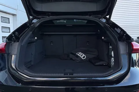 PJ74VDL Audi A6 E-Tron Avant Avant Launch Edition e-tron performance  270,00 kW Thumbnail #9