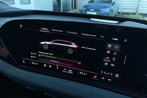 PJ74VDL Audi A6 E-Tron Avant Avant Launch Edition e-tron performance  270,00 kW Thumbnail #35