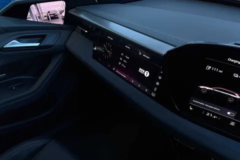 PJ74VDL Audi A6 E-Tron Avant Avant Launch Edition e-tron performance  270,00 kW Thumbnail #37