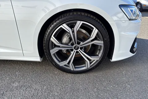 DK25VNY Audi A6 Saloon Black Edition 40 TFSI  204 PS S tronic Thumbnail #10