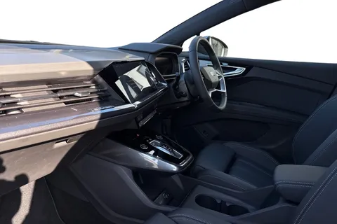 DK25VPY Audi Q4 e-tron 125kW 35 55kWh S Line 5dr Auto [Leather] Thumbnail #15