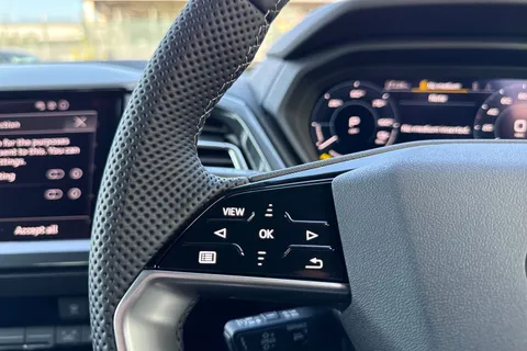 DK25VPY Audi Q4 e-tron 125kW 35 55kWh S Line 5dr Auto [Leather] Thumbnail #25