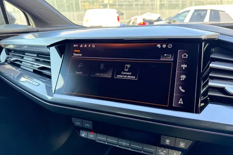 DK25VPY Audi Q4 e-tron 125kW 35 55kWh S Line 5dr Auto [Leather] Thumbnail #35