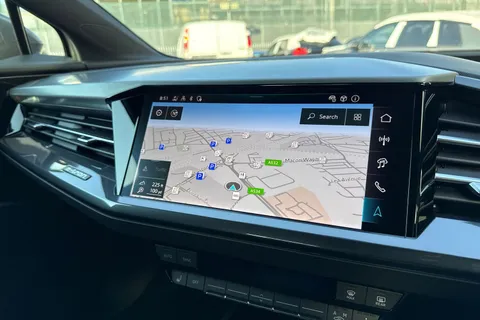 DK25VPY Audi Q4 e-tron 125kW 35 55kWh S Line 5dr Auto [Leather] Thumbnail #37