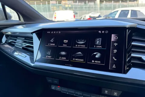 DK25VPY Audi Q4 e-tron 125kW 35 55kWh S Line 5dr Auto [Leather] Thumbnail #45