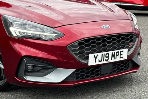 YJ19MPE Ford Focus 2.0 EcoBlue ST Euro 6 (s/s) 5dr Thumbnail #9
