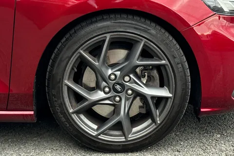 YJ19MPE Ford Focus 2.0 EcoBlue ST Euro 6 (s/s) 5dr Thumbnail #10