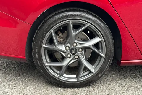 YJ19MPE Ford Focus 2.0 EcoBlue ST Euro 6 (s/s) 5dr Thumbnail #11