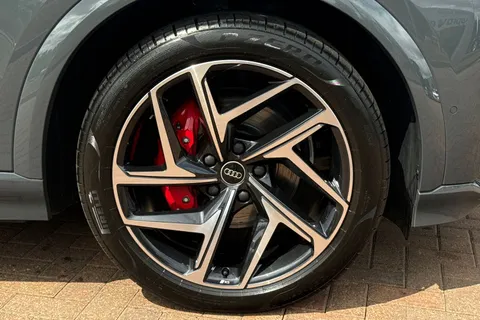 BG25OWX Audi Q6 E-Tron Q6 SUV Edition 1 e-tron quattro 285,00 kW Thumbnail #10