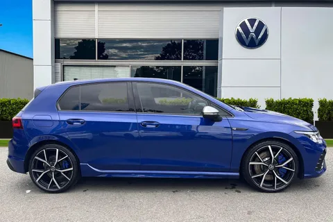 SJ73WFM Volkswagen Golf 2.0 TSI 4Motion DSG R | Heated Seats | Panoramic sunroof Thumbnail #4