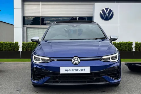 SJ73WFM Volkswagen Golf 2.0 TSI 4Motion DSG R | Heated Seats | Panoramic sunroof Thumbnail #6