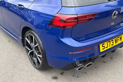 SJ73WFM Volkswagen Golf 2.0 TSI 4Motion DSG R | Heated Seats | Panoramic sunroof Thumbnail #8