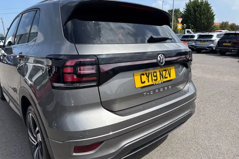 CY19NZV Volkswagen T-Cross 1.0 TSI 115 R-Line ⭐Climate control, Convenience pack, Discover Navigation Thumbnail #8