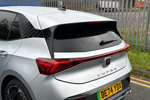 DE74YDX CUPRA Born e-Boost 77kWh V3 Hatchback 5dr Electric Auto (5 Seat) (230 ps) Thumbnail #8