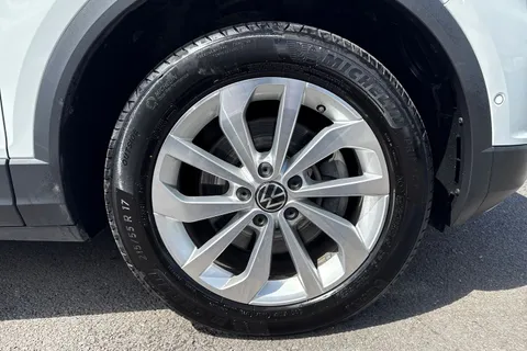 WK22ZGF Volkswagen T-Roc 2.0 TDI 150 EVO Style 5dr DSG ⭐1 Year VW Warranty⭐ Thumbnail #10