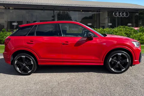 PJ71YAO Audi Q2 Black Edition 30 TFSI 110 PS 6-speed Thumbnail #4