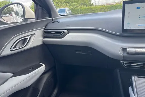 DH25LCN BYD Dolphin Surf 43.2kWh Boost Auto 5dr Thumbnail #15