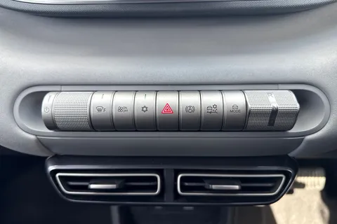 DH25LCN BYD Dolphin Surf 43.2kWh Boost Auto 5dr Thumbnail #56