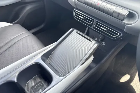 DH25LCN BYD Dolphin Surf 43.2kWh Boost Auto 5dr Thumbnail #58