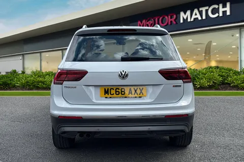 MC68AXX Volkswagen Tiguan 2.0 TDI SEL DSG 4Motion Euro 6 (s/s) 5dr Thumbnail #5