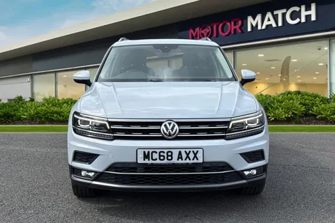 MC68AXX Volkswagen Tiguan 2.0 TDI SEL DSG 4Motion Euro 6 (s/s) 5dr Thumbnail #6